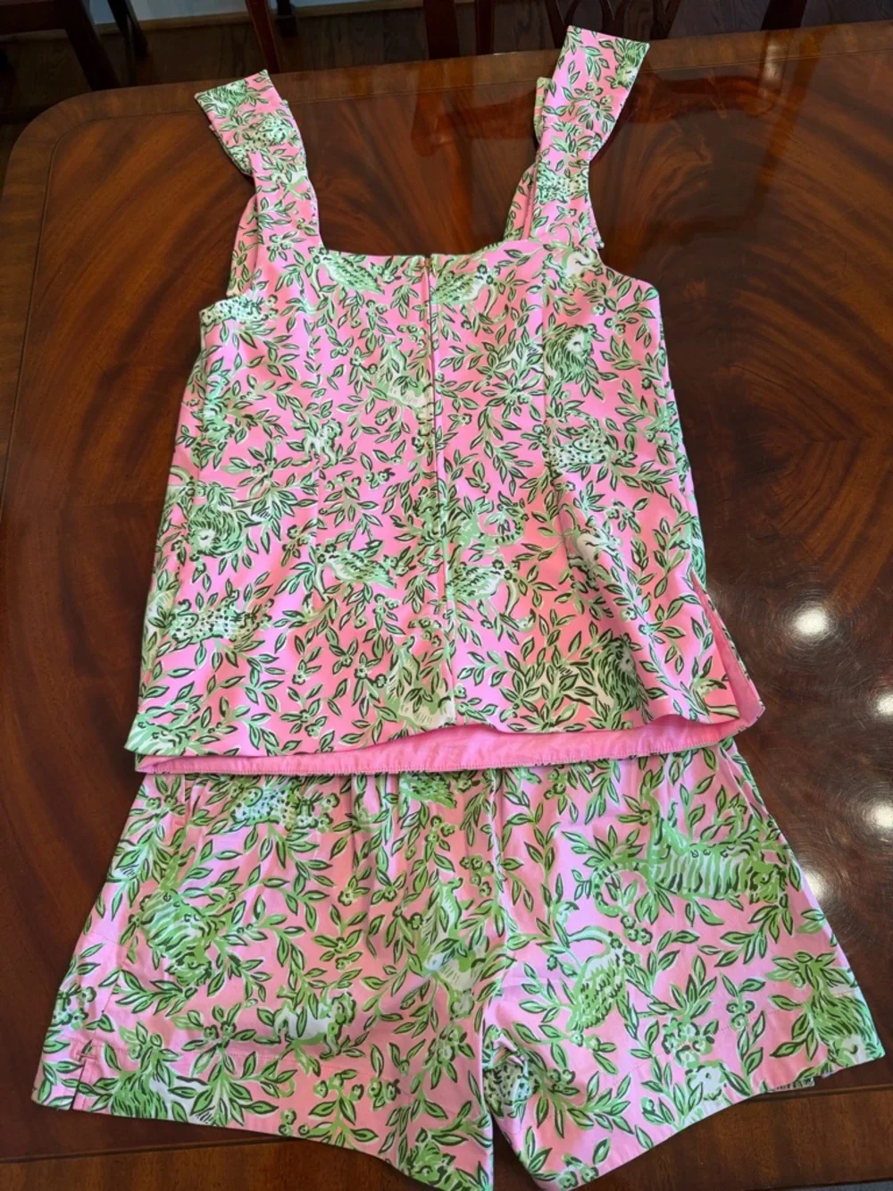 Lilly Pulitzer Anders Tunic Alista Shorts Set Mane Character Energy 4 S